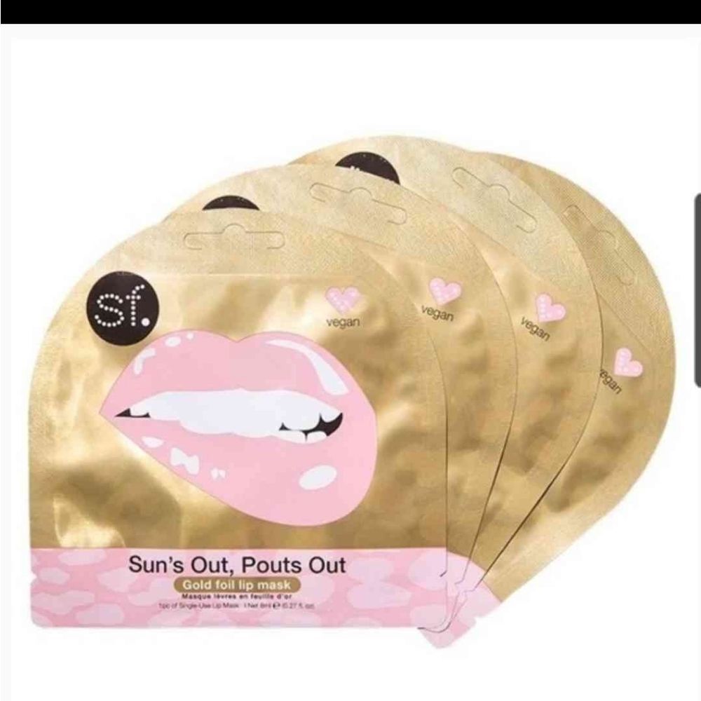 3 item for 21 mix&match or reg.priceGold foil lip mask